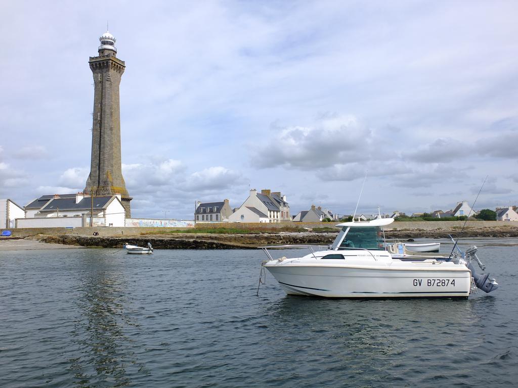 Au Calme A 10Mn Des Baies De Douarnenez Et Audierne Avec Cuisine A Disposition Mahalon Bagian luar foto