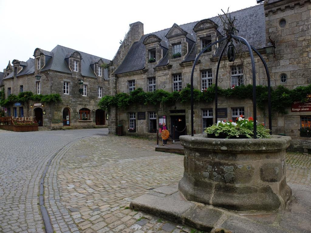 Au Calme A 10Mn Des Baies De Douarnenez Et Audierne Avec Cuisine A Disposition Mahalon Bagian luar foto